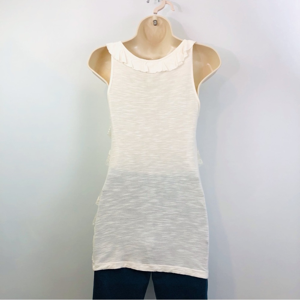 Eyeshadow Multi Layer Lace Front Tank Top - Picture 2 of 15
